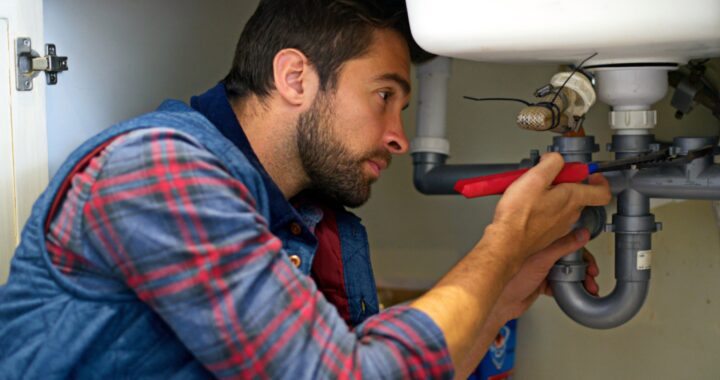 Emergency Plumber in Leighton Buzzard Immediate Support When Plumbing Problems Escalate